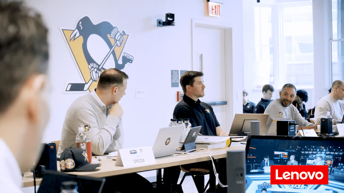 Parking Guelph Storm at Soo Greyhounds