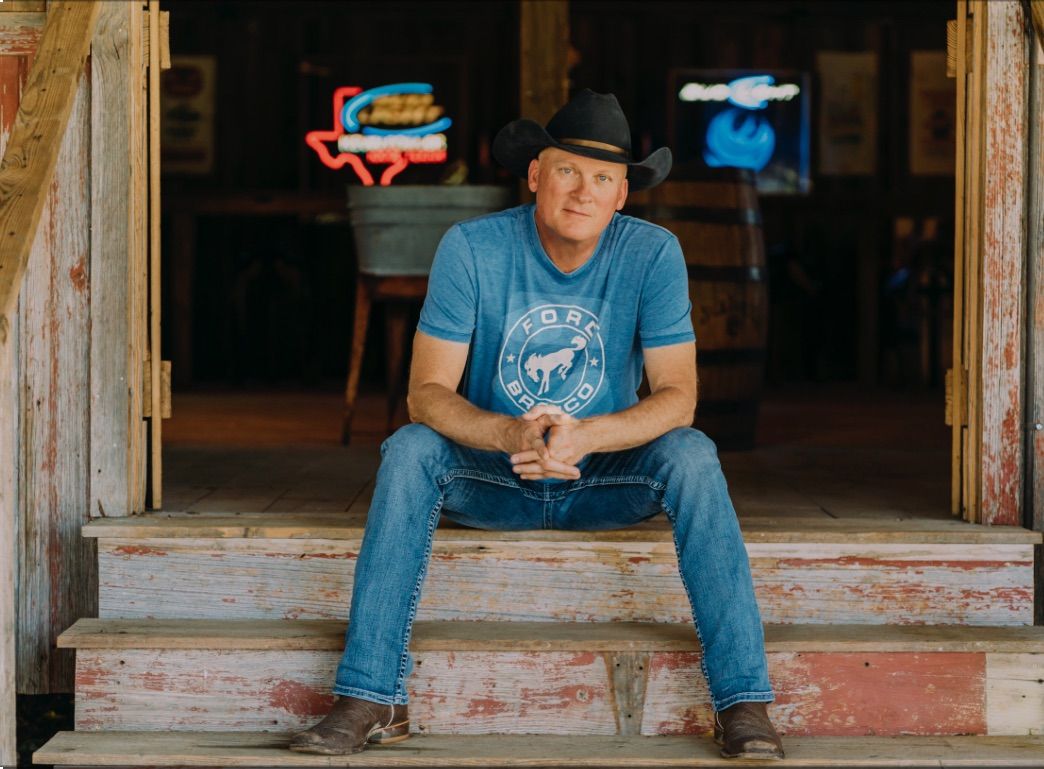 Kevin Fowler at Pasadena Rodeo