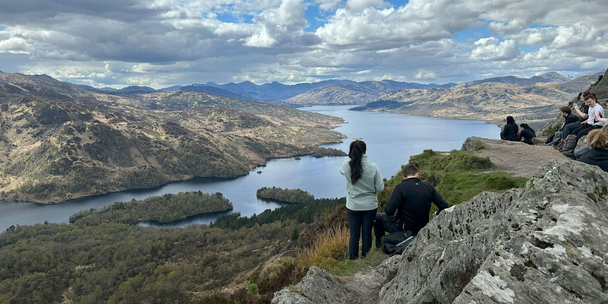 (From Edinburgh) Highland Hike, Loch Paddle, and Castle Adventure