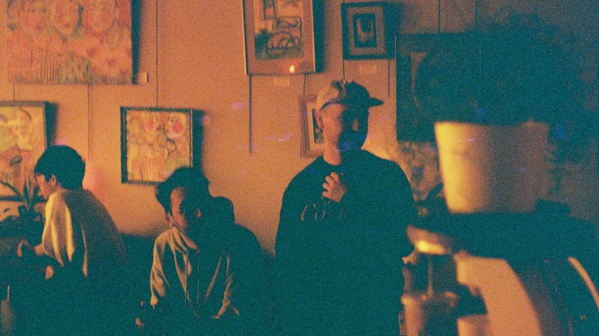 Casey, Mirrortalk in Leeds