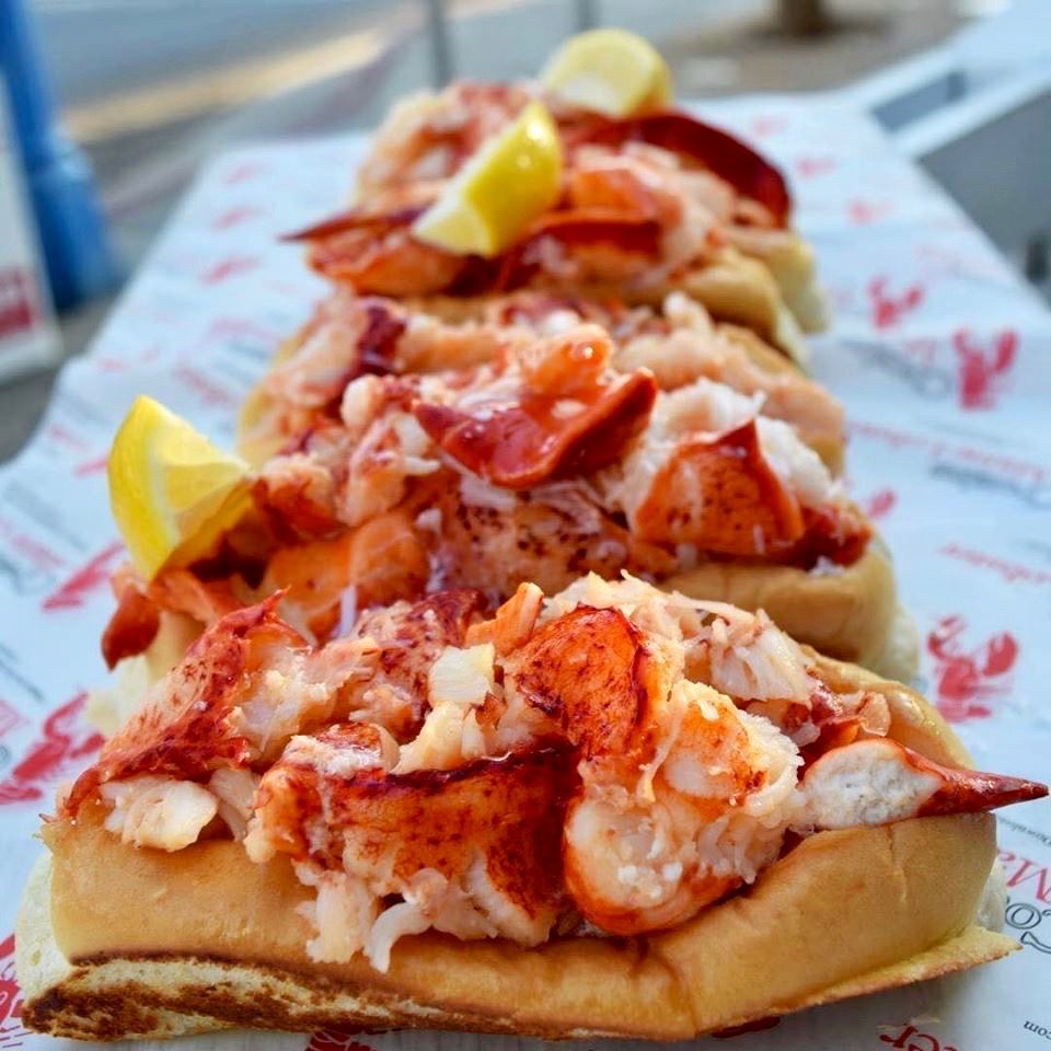 Cousins Maine Lobster in Hayward, Grocery Outlet