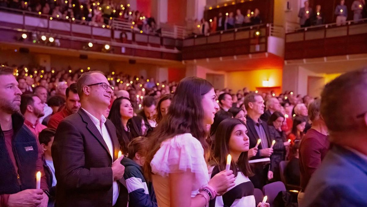 North Carolina Symphony - A Candlelight Christmas