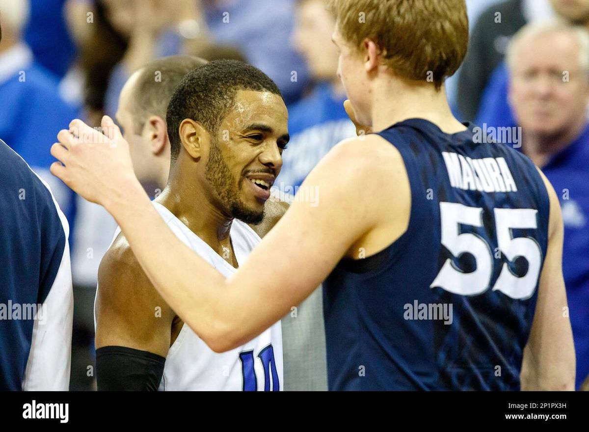 Xavier Musketeers at Creighton Bluejays Mens Basketball at CHI Health Center Omaha