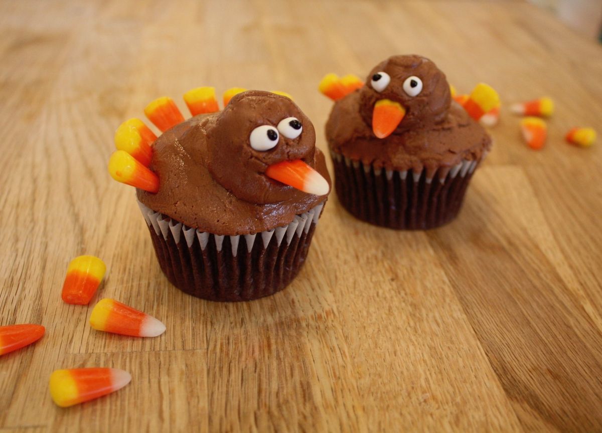 Turkey Cupcakes \u2022 Ages 2-8 with Caregiver