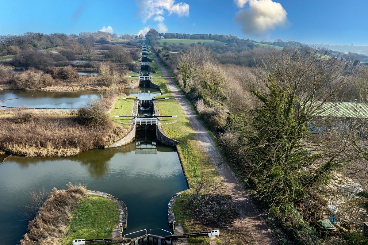 Let's Walk Caen Hill & Jubilee Woodland