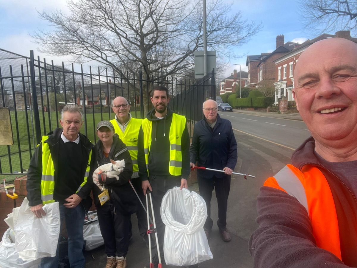 College Grove Litter Picking 