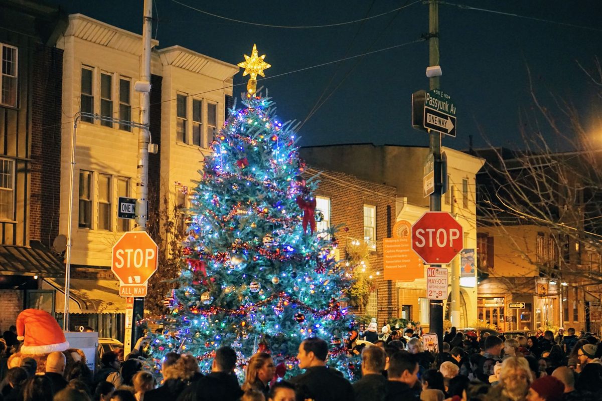 East Passyunk Tree Lighting