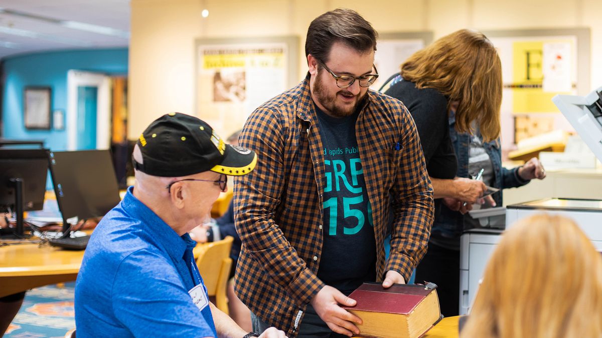 Genealogy Lock-In