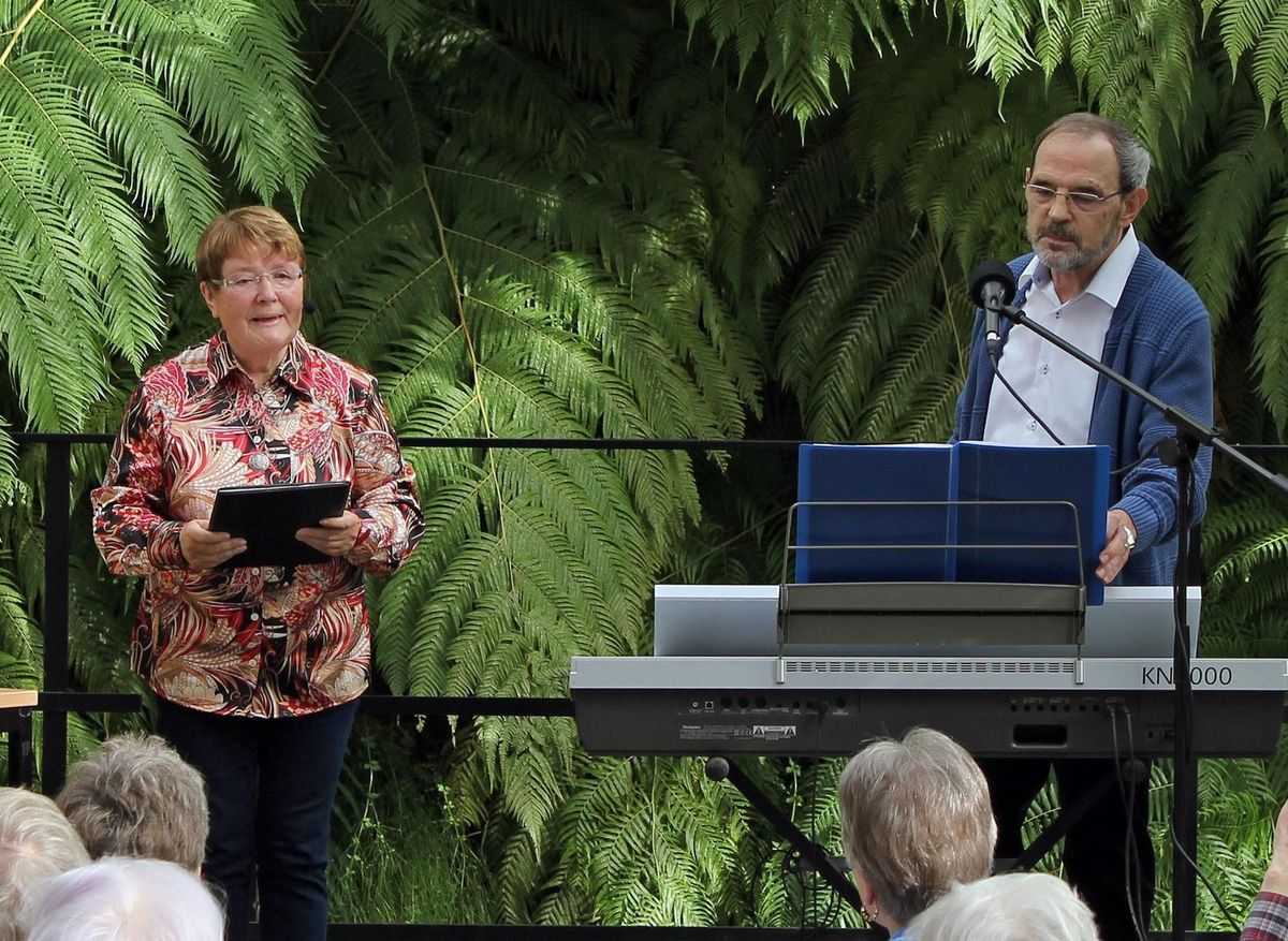 Farnhaus-Matinee im Fr\u00fchling mit Helga Schettge und Georg Merbt