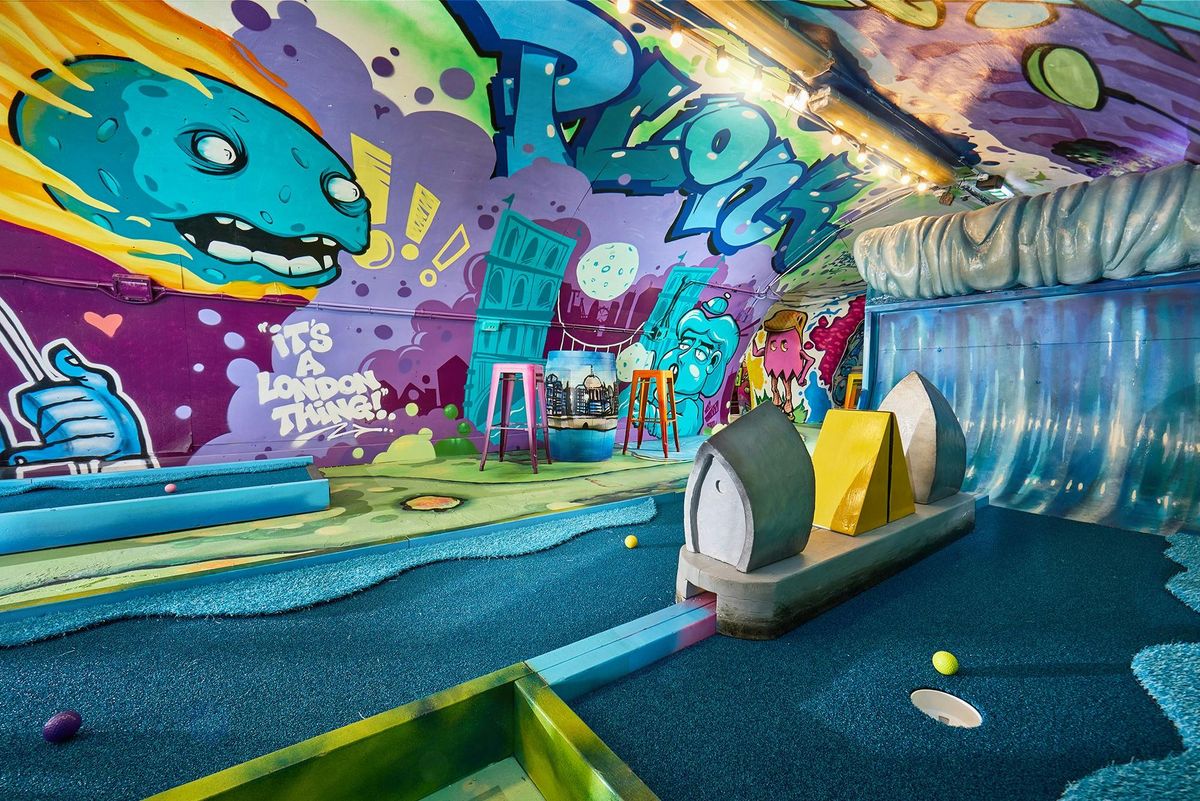 Crazy Golf Singles Party (Age Range: 25-40) 