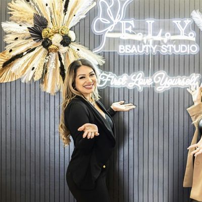 Ana Gomez & Cindy Leyva