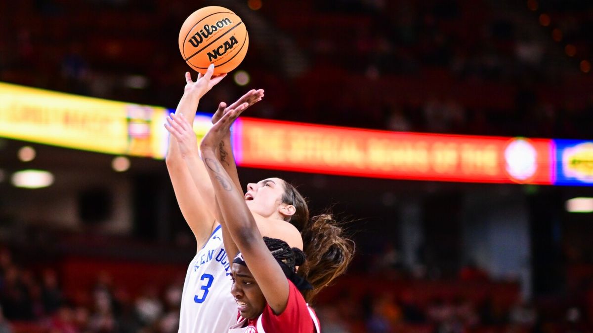Oklahoma Sooners at Kentucky Wildcats Womens Volleyball at Memorial Coliseum KY