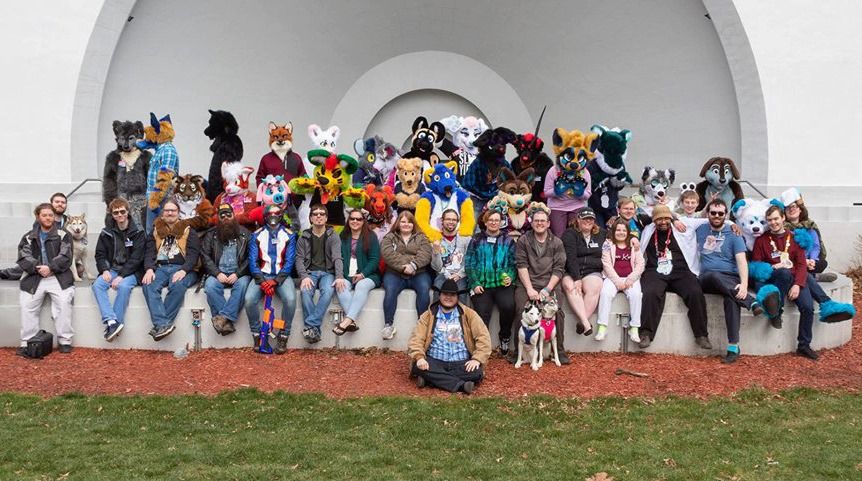 Halloween Furry Minigolf Event