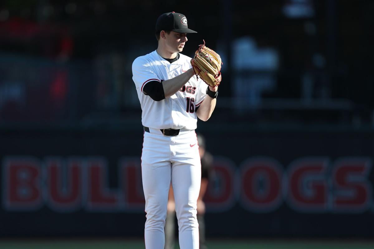 Parking Florida Gators at Georgia Bulldogs Softball