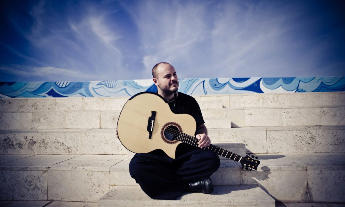 Clinic with Andy McKee, guitar