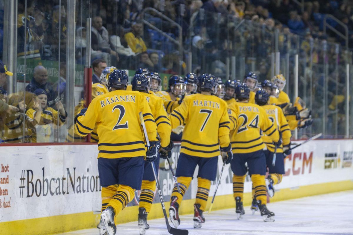 Quinnipiac Bobcats at RPI Engineers Mens Hockey