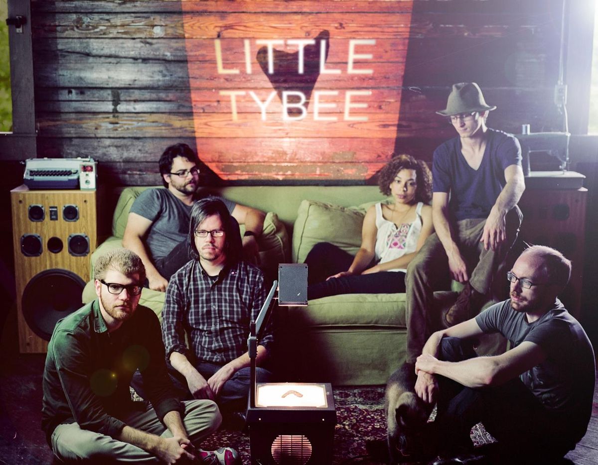 3Para1 at Vinyl at Center Stage