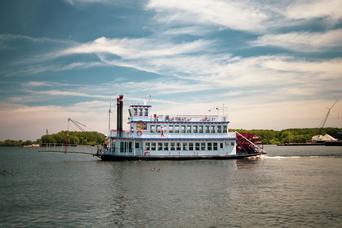 Italian Dinner Sunset Cruise