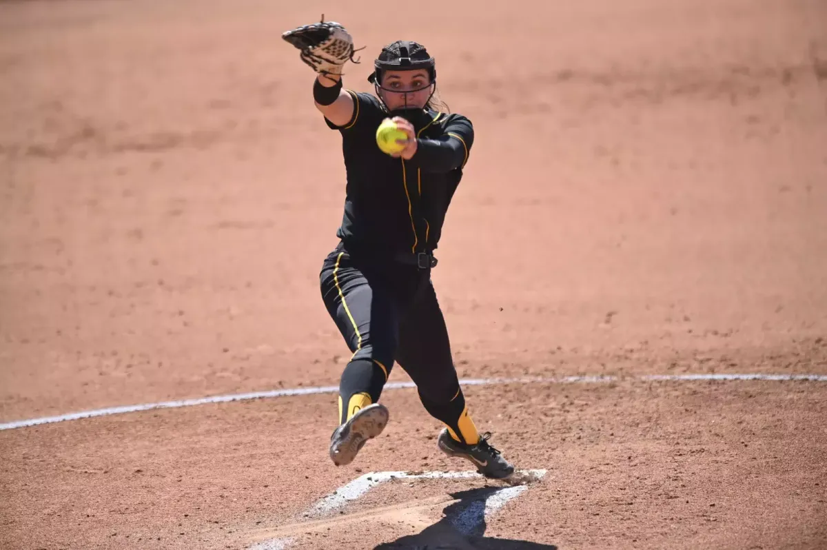 Michigan Wolverines at UC Riverside Highlanders Baseball