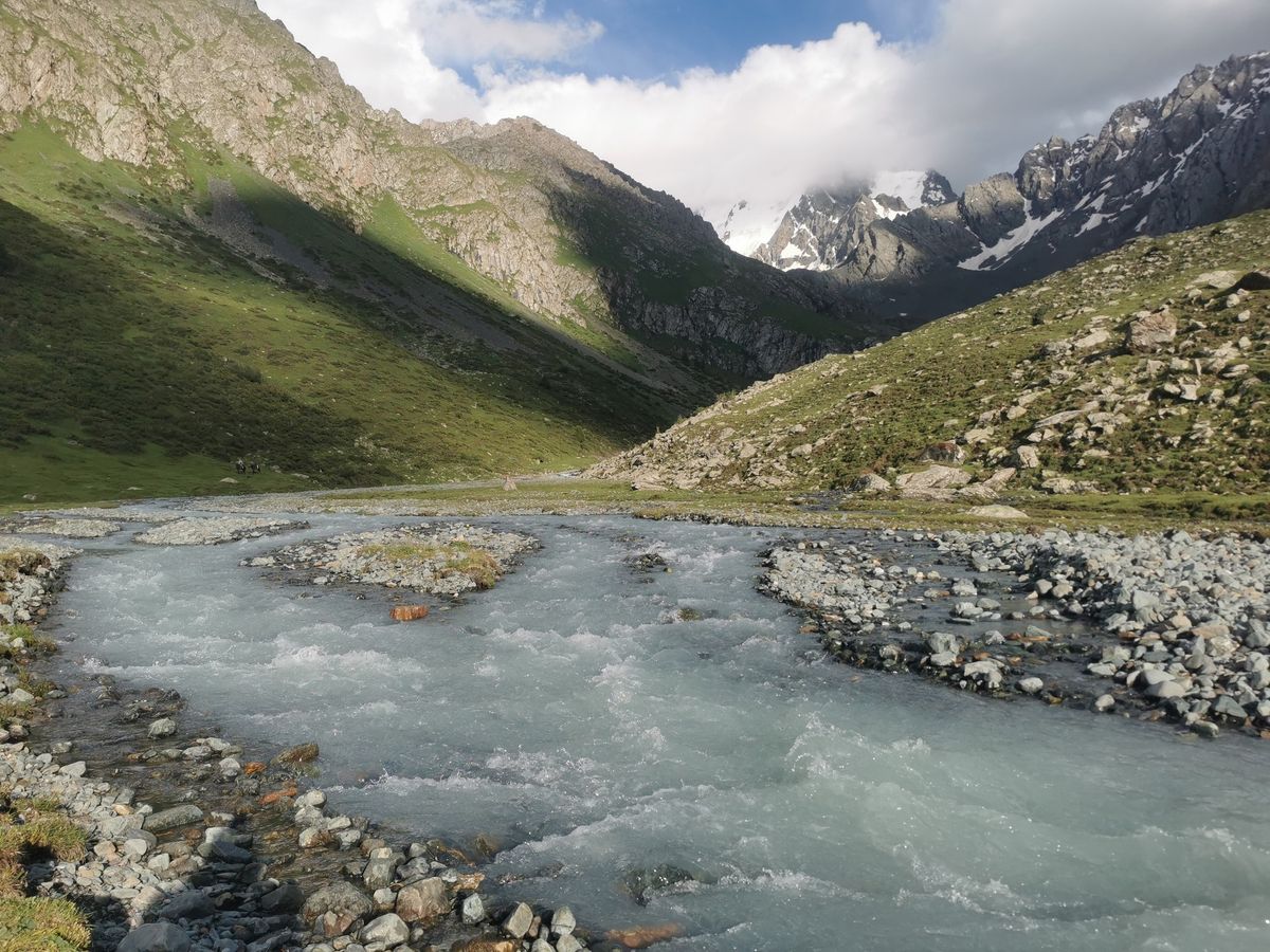 Kirgistan - trekking w kraju Manasa 