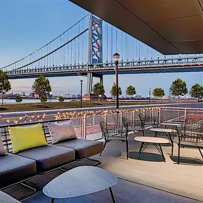 Hilton Garden Inn - Camden Waterfront Philadelphia