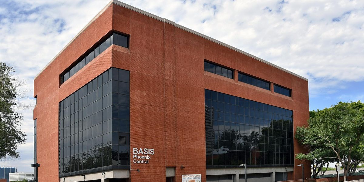 BASIS Phoenix Central School Tour BASIS Phoenix Central 4 April 2022 basis-phoenix-central-school-tour-basis-phoenix-central-4-april-2022