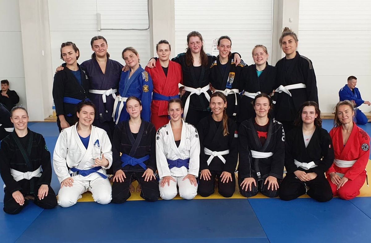 \u012evadin\u0117 nemokama Brazilian Jiu-Jitsu treniruot\u0117 merginoms Vilniuje + Open Mat \ud83e\udd4b