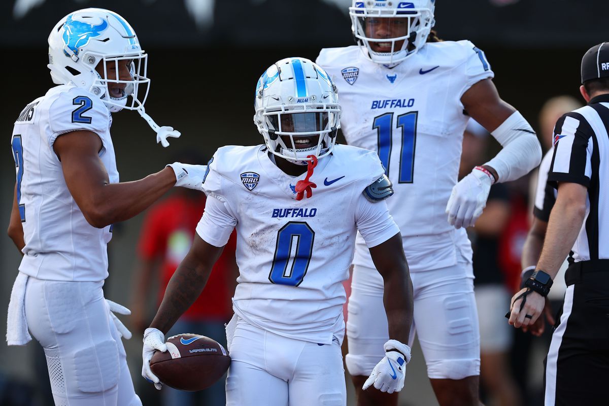 Uconn Huskies at Buffalo Bulls Football at University at Buffalo Stadium