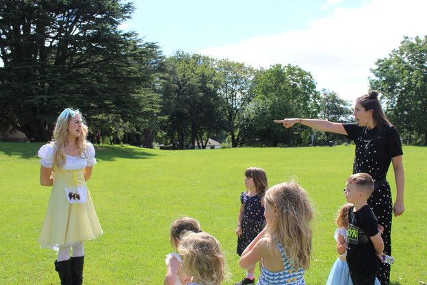 Bridgend Children\u2019s Literature Festival: Louby Lou - Goldilocks Great Escape