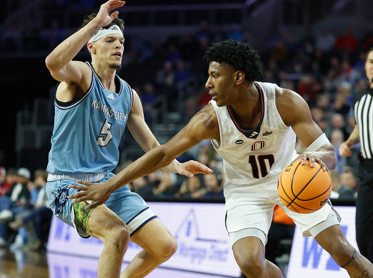 St. Thomas Tommies at Nebraska Omaha Mavericks Womens Basketball at Baxter Arena