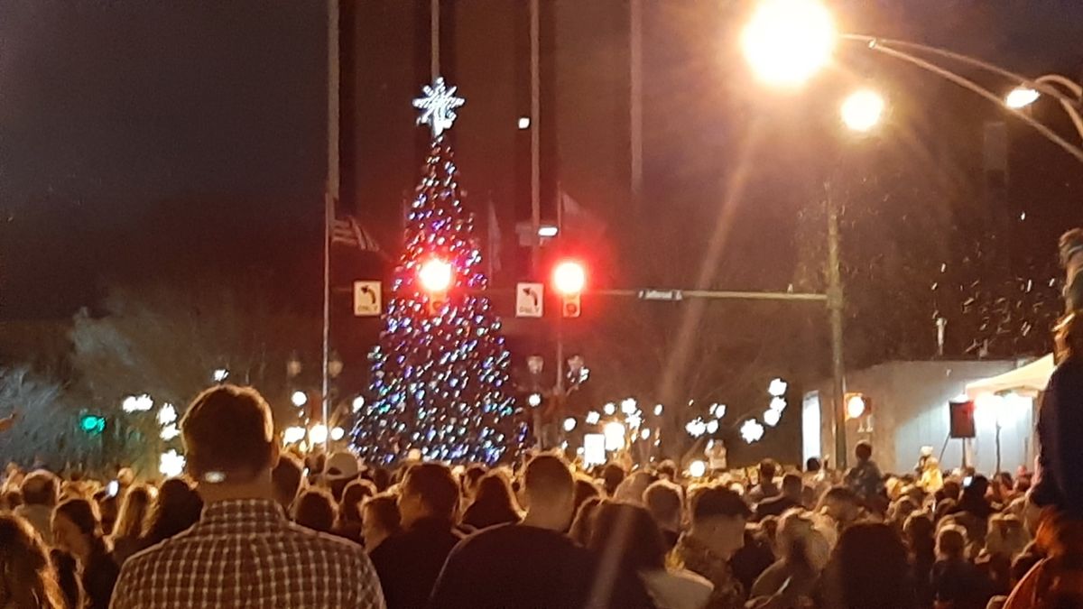 Christmas Tree Lighting on Main St.