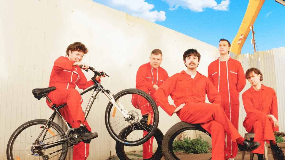 Carson Coma in Budapest