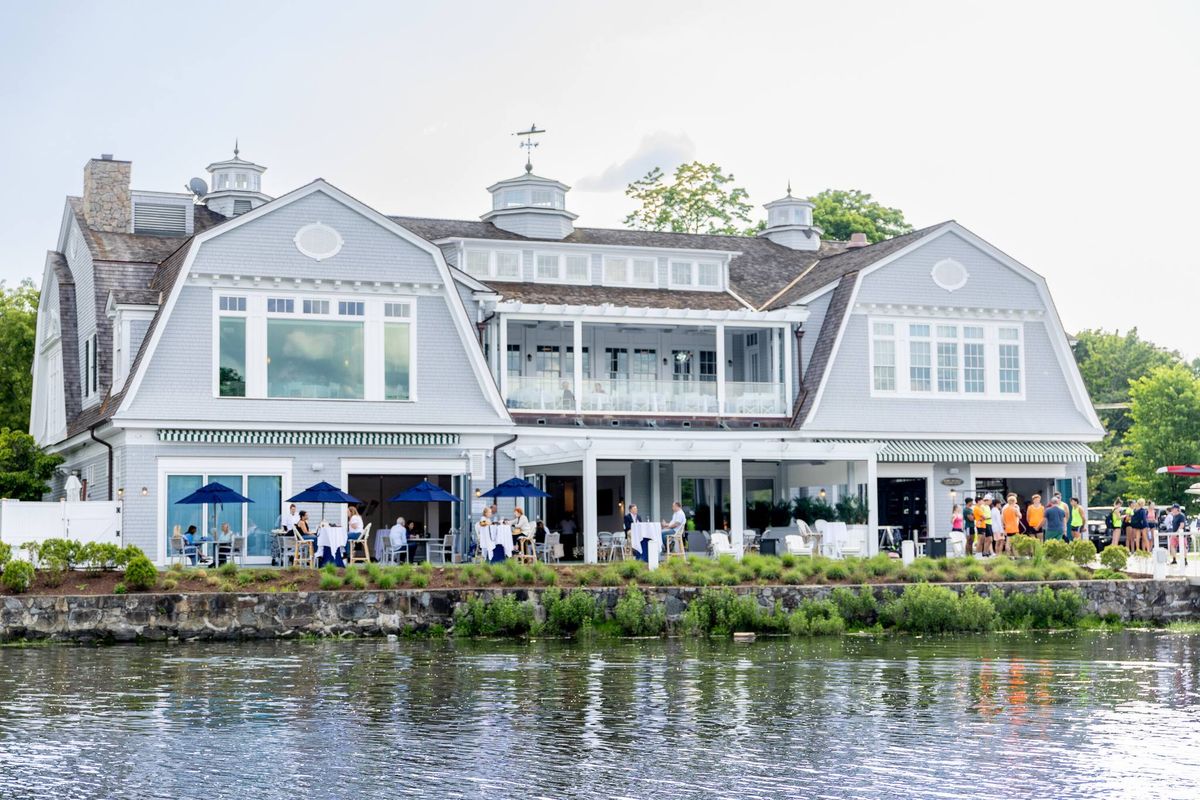 \ud83c\udf41 Thanksgiving Made Easy at Boathouse at Saugatuck! \ud83c\udf41