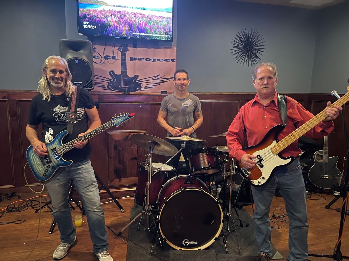 Craig\u2019s band at Garrisons 