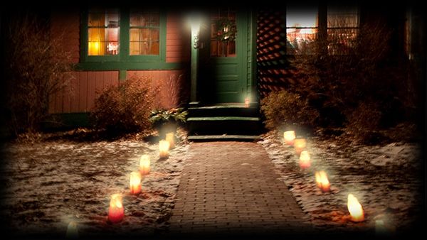 Candlelight Tours at the Fillebrown House