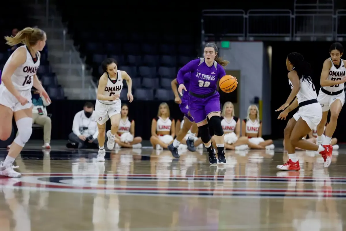 St. Thomas Tommies at Omaha Mavericks Womens Basketball