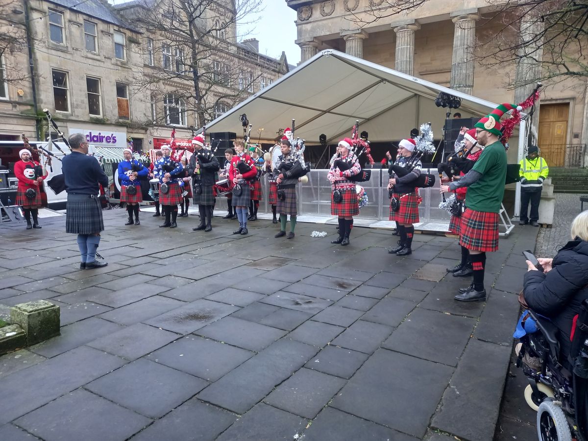 Elgin BID Christmas lights switch-on and market