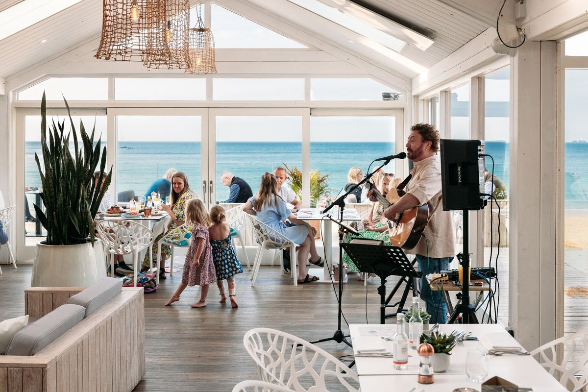 'Thursday Live Music Nights' in the Beach Club