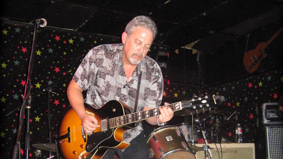 Steve Gilbert hosts the Monday Night Jam at Emmit's Place