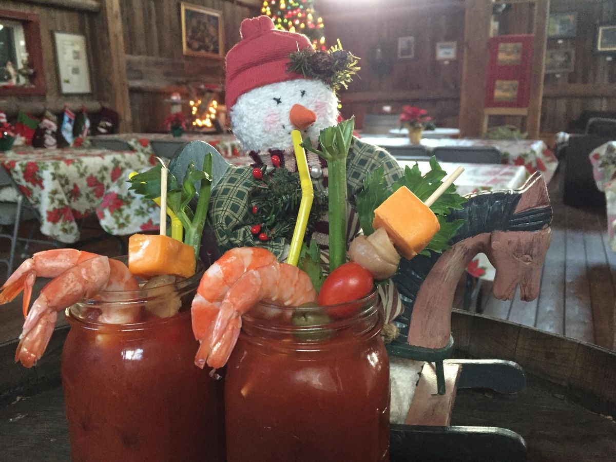 Brunch & Bloody "Merry" Sunday