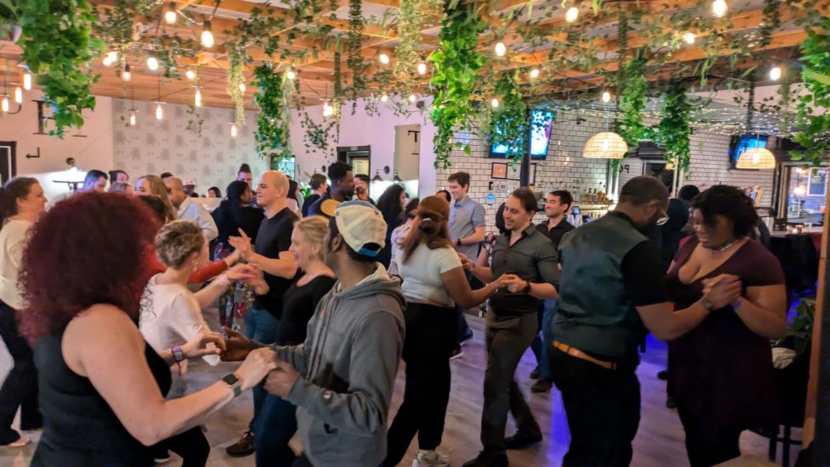 Salsa and Bachata Pop-Up at Bar Vegan!