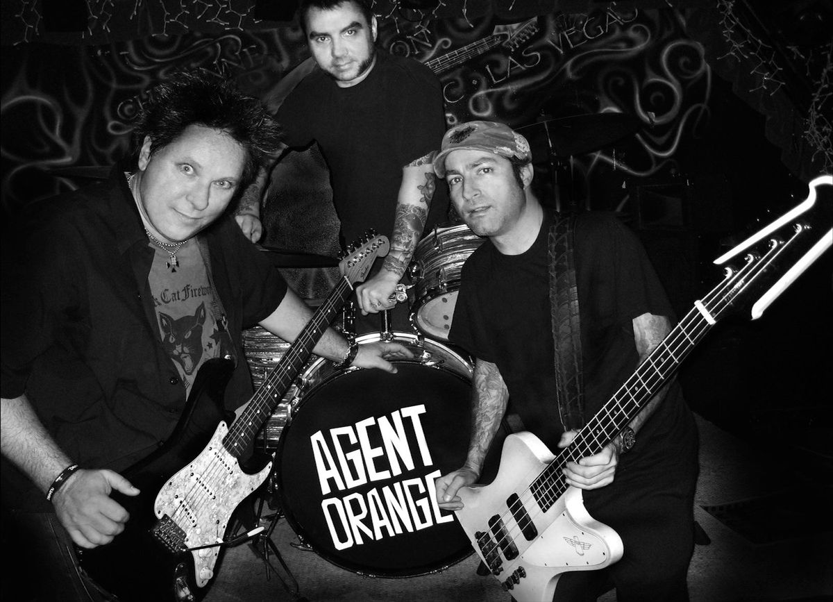 Agent Orange with The Drowns
