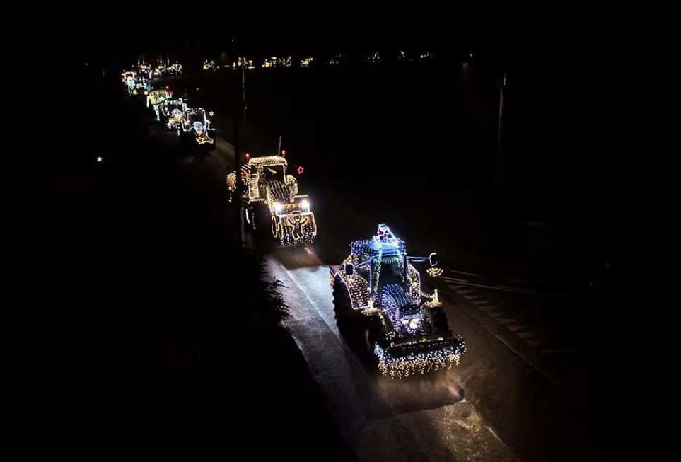 Verlichte tractorrondrit Bedrijfsgilde Maldegem