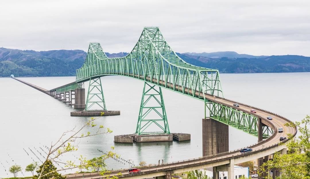 Tour to Astoria for Lunch with Optional Overnighter