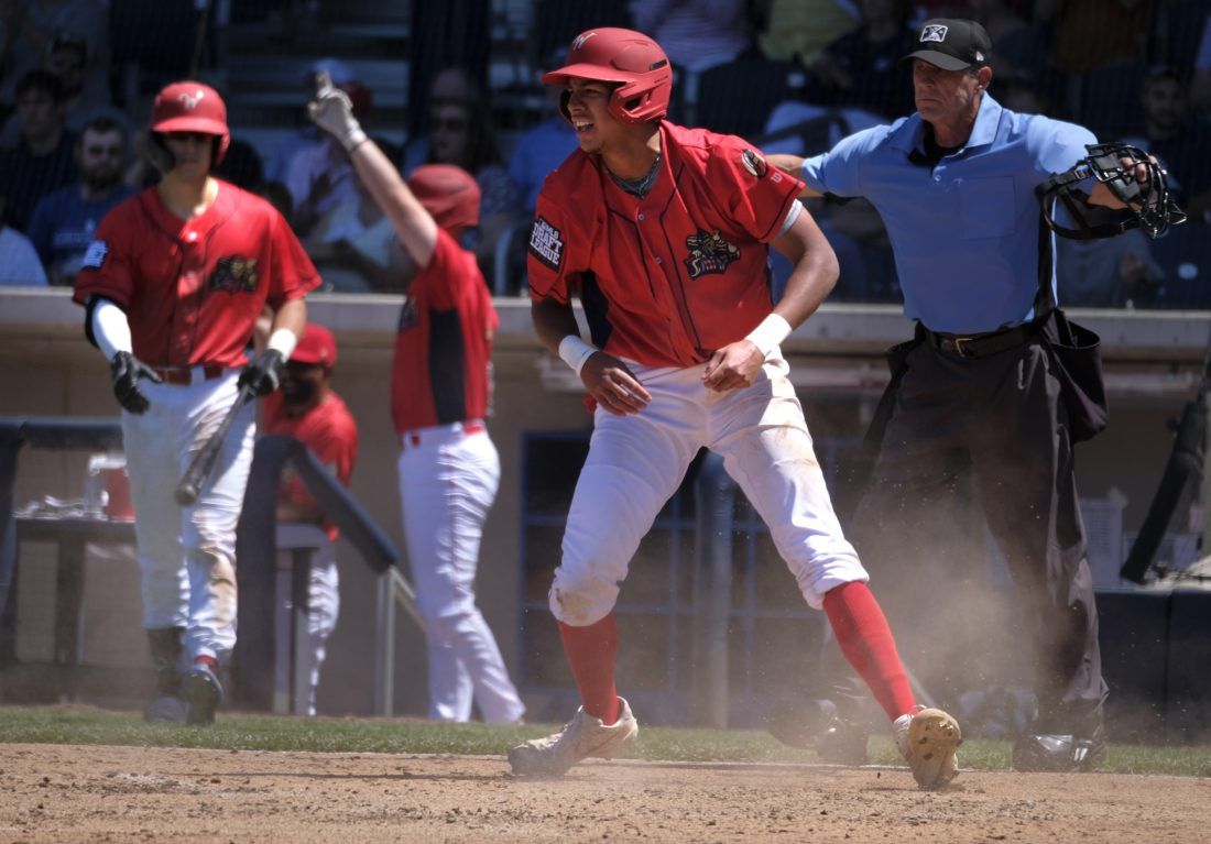 Williamsport Crosscutters vs. Trenton Thunder