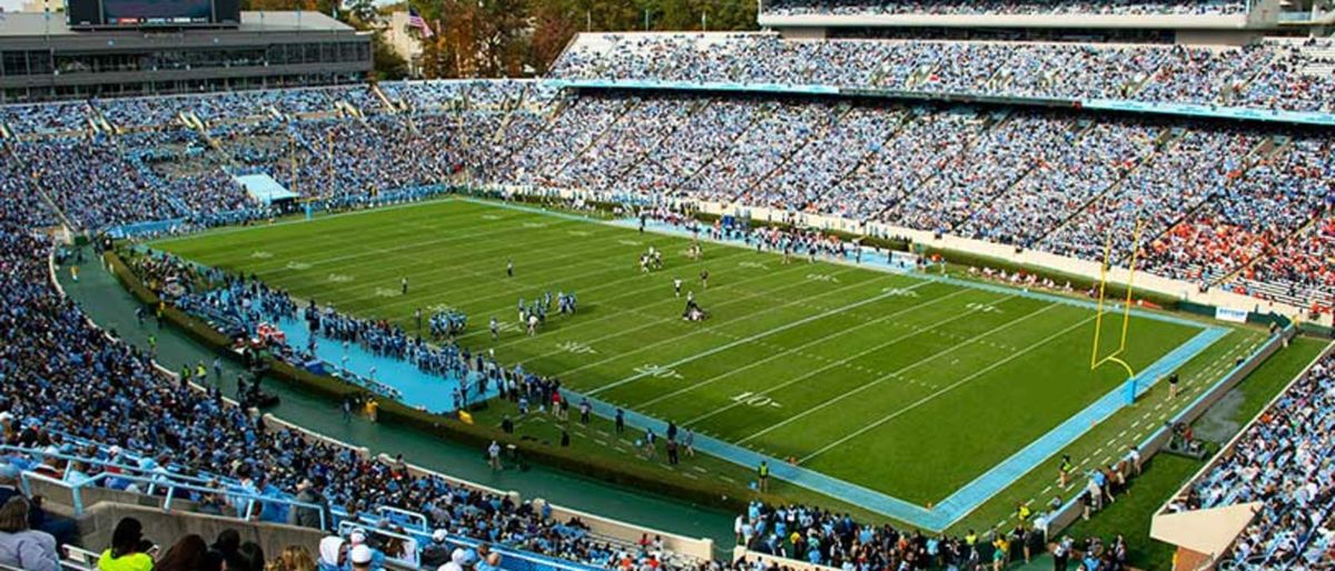 Miami Hurricanes at North Carolina Tar Heels Football at Kenan Stadium