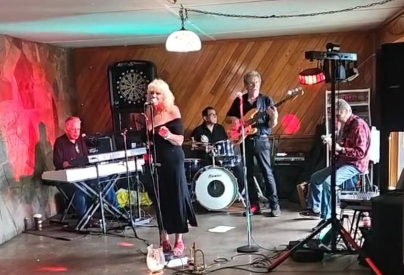 The LuckyLizzy Band at Prior Lake VFW