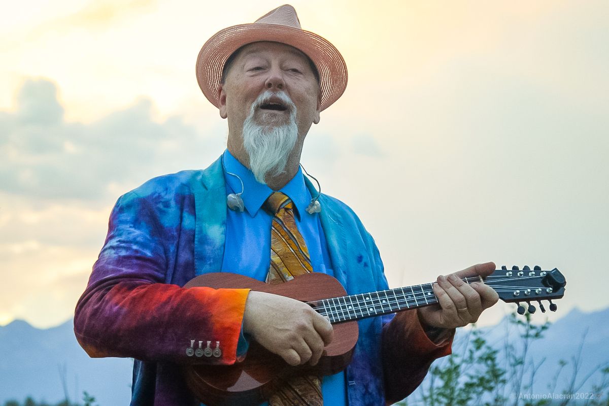 KEVIN RUSSELL OF SHINYRIBS LIVE AT THE OLD QUARTER