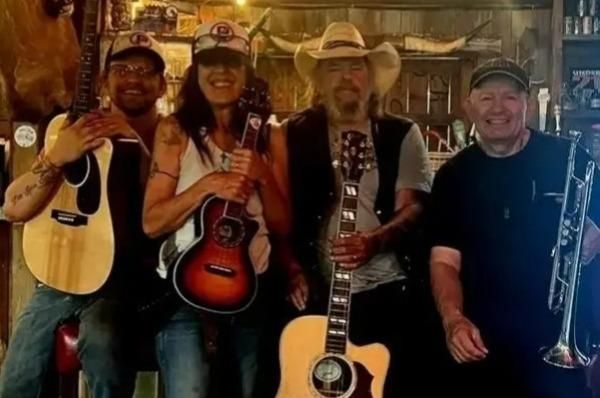 3rd Friday Frumkin Band gig at Beautiful Bankersmith TX ~ Texas Music with a twist!!!!!! 