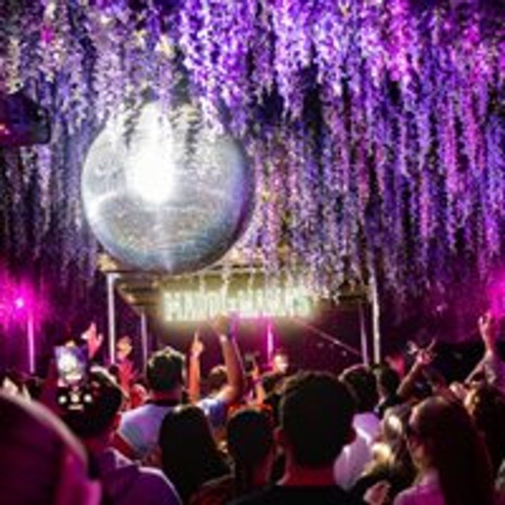 Mama's Friday w\/ George Davis All Night Long + Live Music